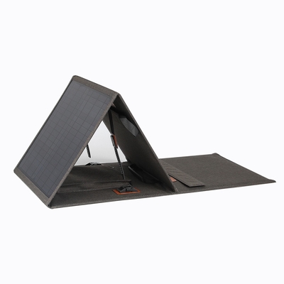 Het draagbare Polycrystalline Vouwbare Zonnepaneel van 100w Lichtgewicht voor Openlucht