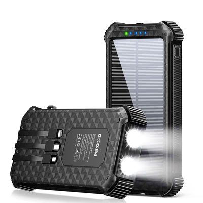 IPX5 de waterdichte draagbare Zonne Aangedreven Lader 26800mAh van de Machtsbank met 3 Ingebouwde Kabels
